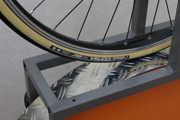 pirelli p zero velo vs vittoria corsa